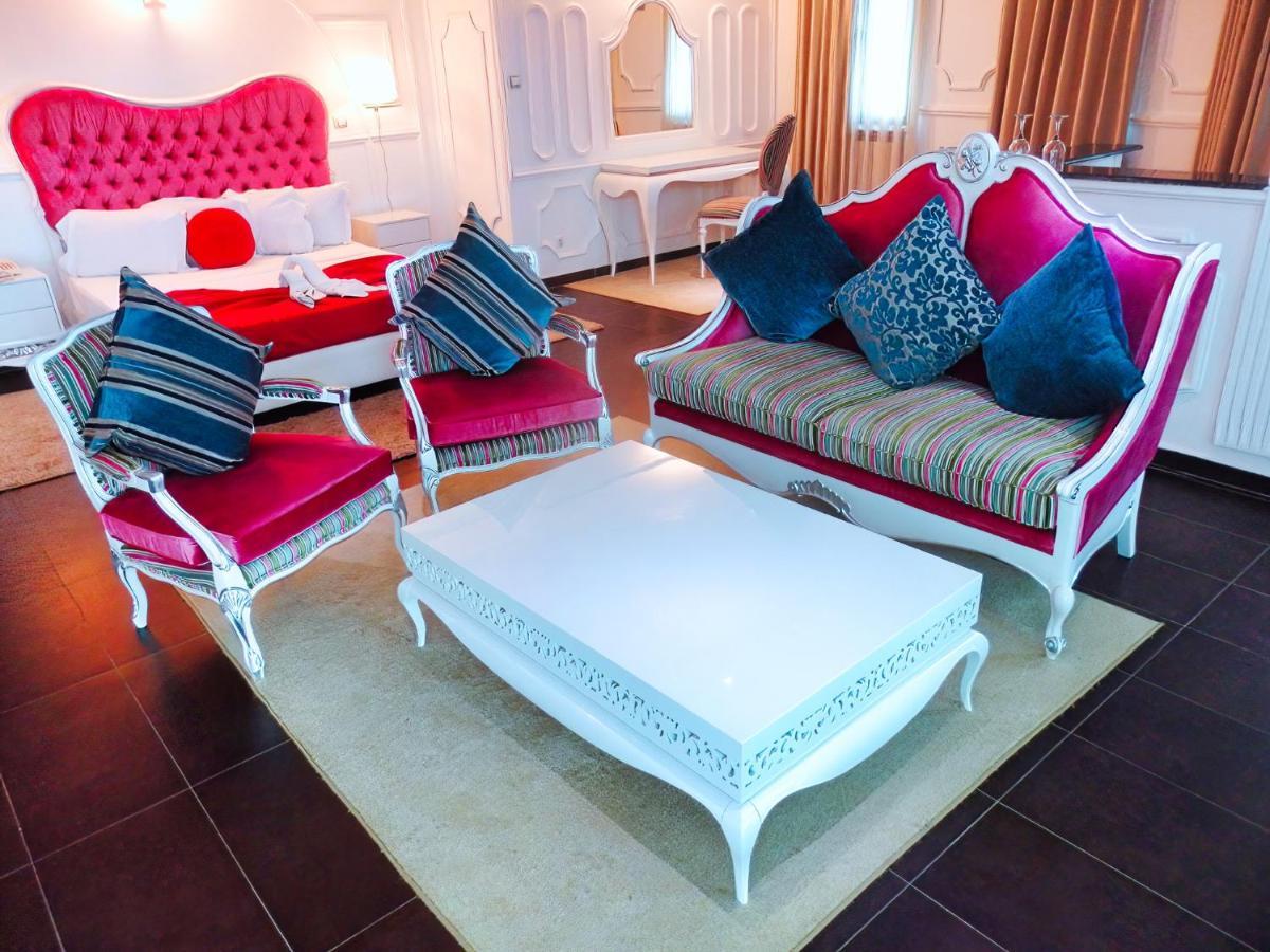 Hotel Raya Tichy Dış mekan fotoğraf
